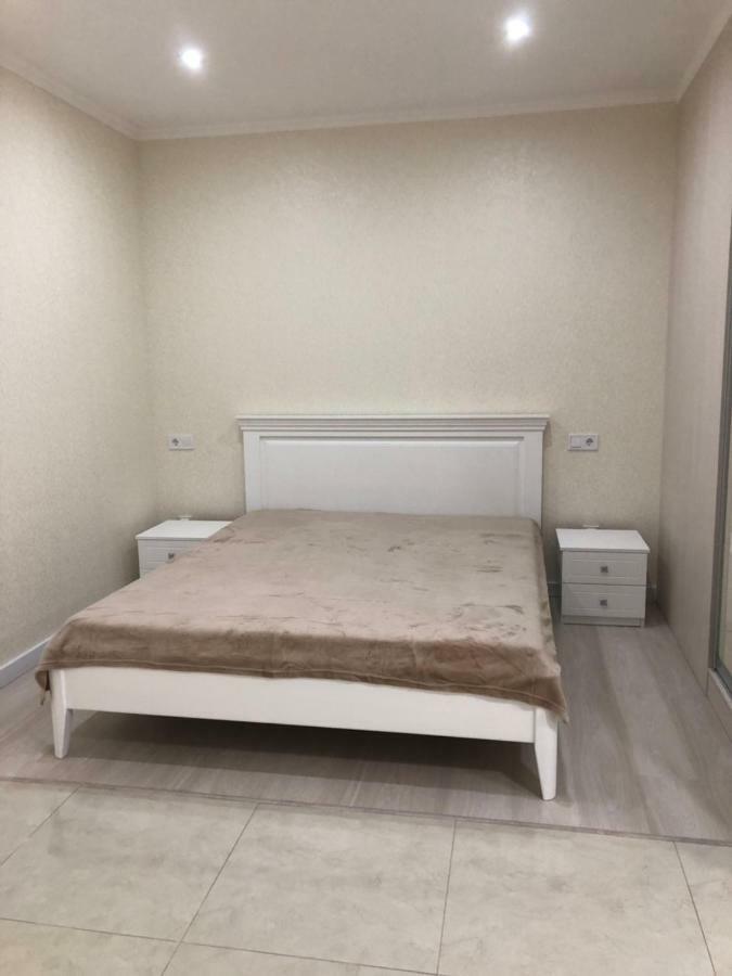 New Appartment In Yuzhny Yuzhne Luaran gambar